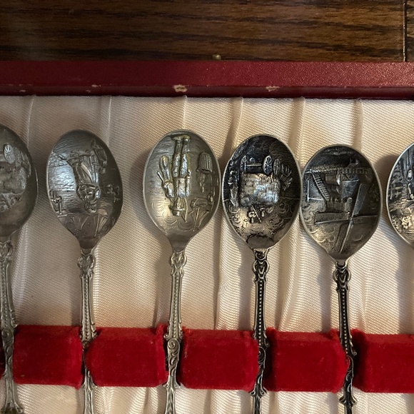 Collector Spoons from Holland/Nederland's - Picture 1 of 16